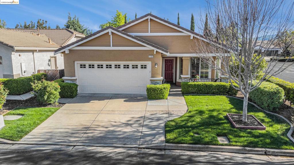 SUMMERSET 4 - Residential