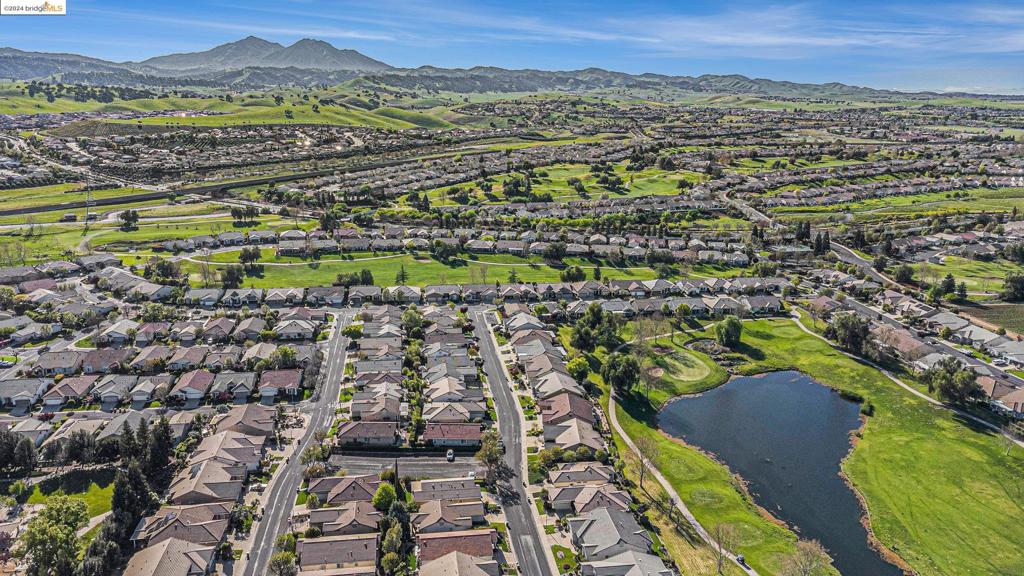 SUMMERSET 4 - Residential