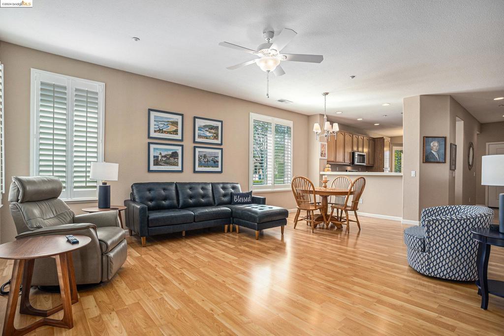 SUMMERSET 4 - Residential