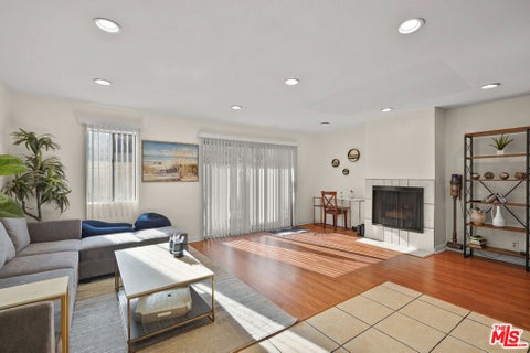 Photo of 1185 Mohave Drive, Colton, CA 92324 (MLS # 26984933)