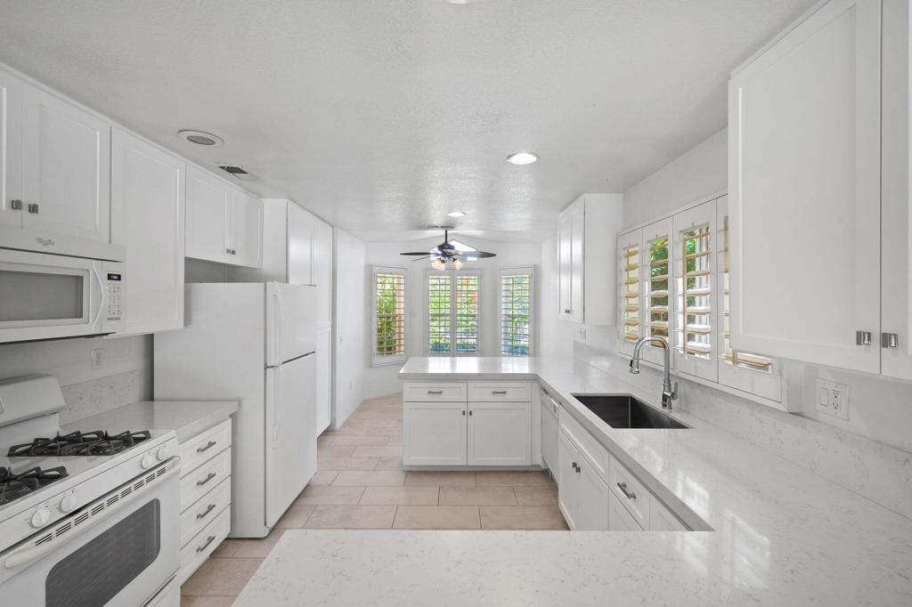 Acacia At La Quinta - Residential