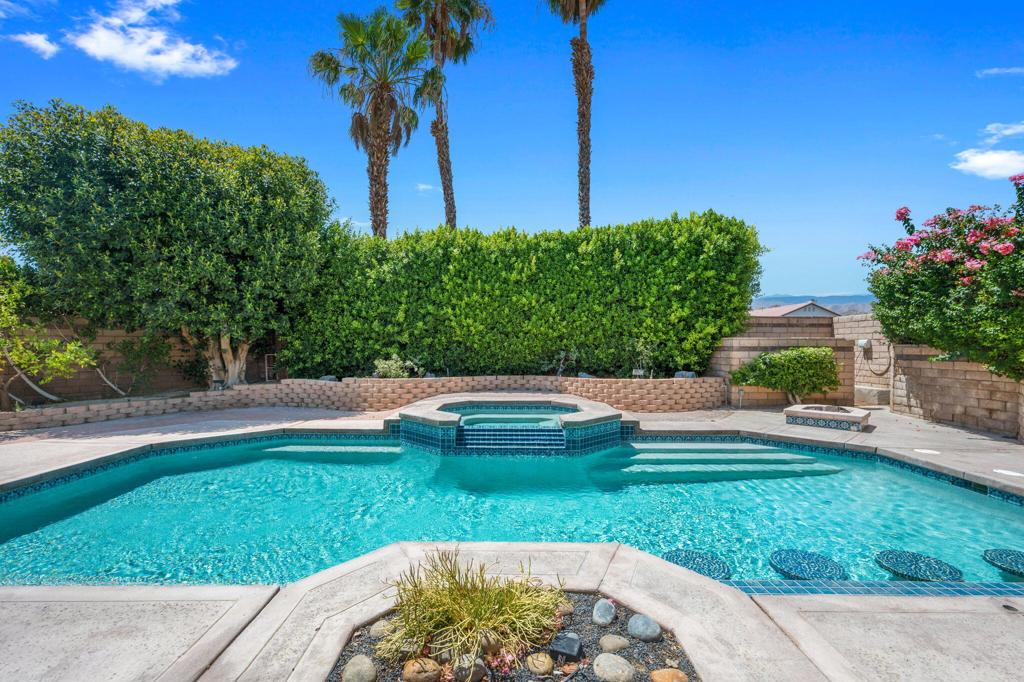 Acacia At La Quinta - Residential