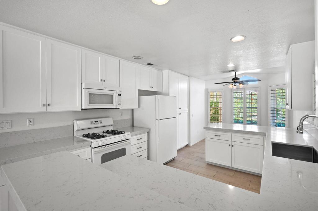 Acacia At La Quinta - Residential