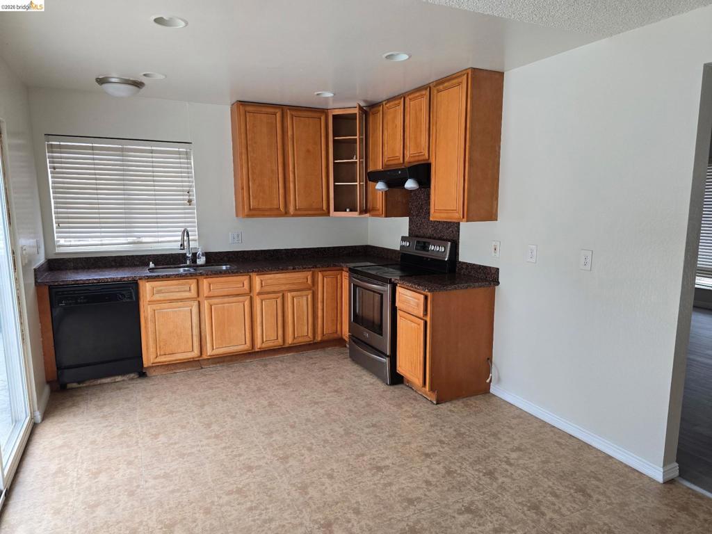 1020 Sandpoint Dr