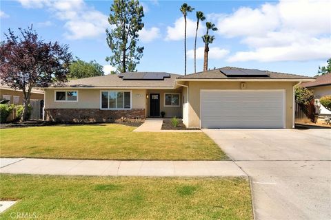 Photo of 474 E Escalon AVE, Fresno, CA 93710 (MLS # FR26117963)