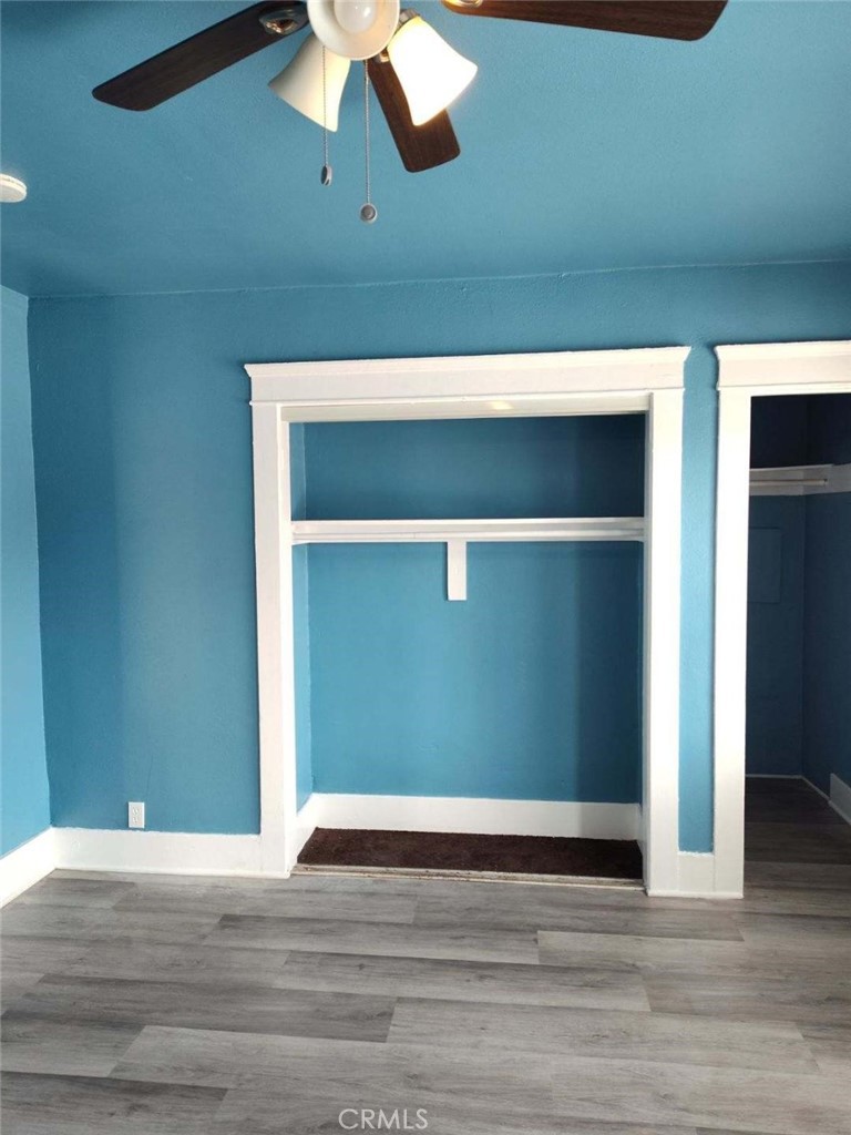 Nice studio unit with 1 bathroom available for rent. Clean and ready to move in, one parking spot. Kitchen and bathroom are separated from living area. If you are looking for a place to call home don't miss this opportunity. Monthly rent: $1,400.00 and Security deposit is: $1,4000.00.