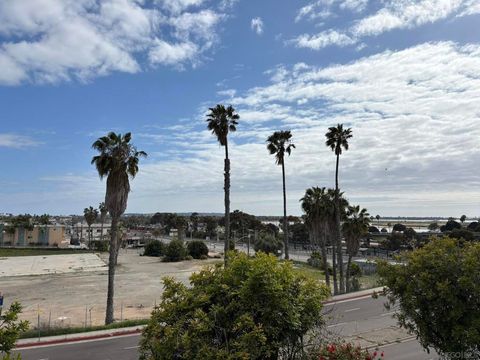 2520 Clairemont Dr 213 San Diego CA 92117