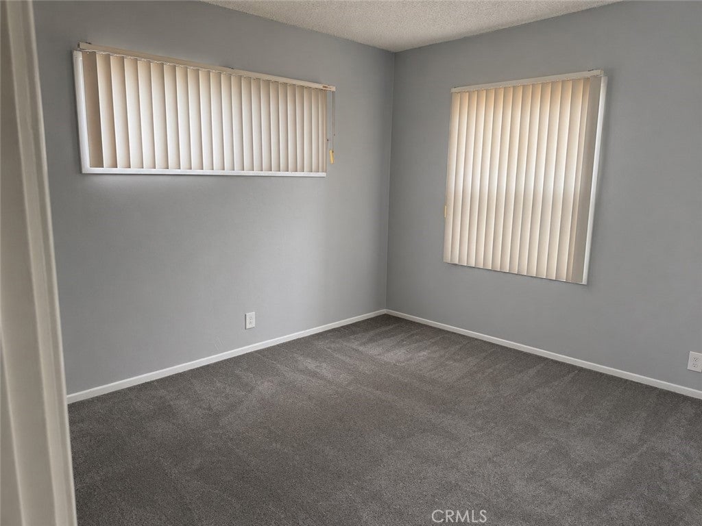 3229 W 111th