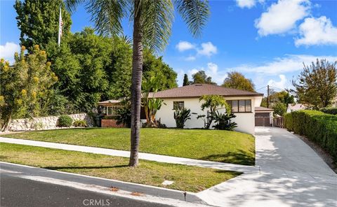 Photo of 3024 Pine St, Riverside, CA 92501 (MLS # IV25258186)