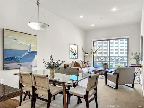 Photo of 931 E Walnut St #607, Pasadena, CA 91106 (MLS # OC26004162)