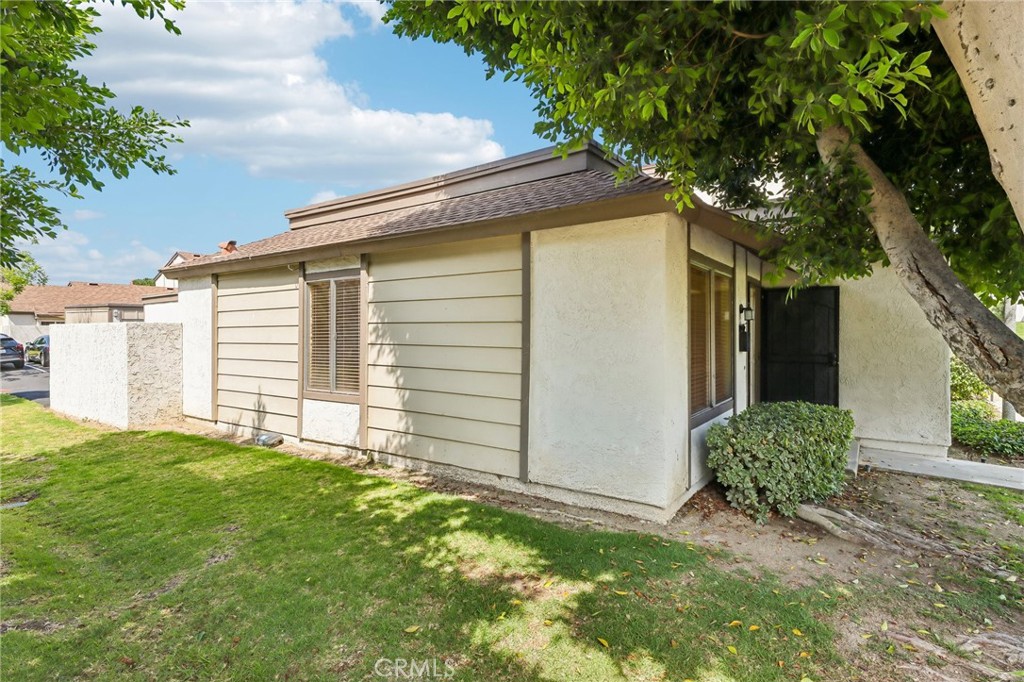 2334 Canyon Park