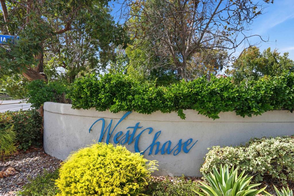 12568 Rideabout Ct