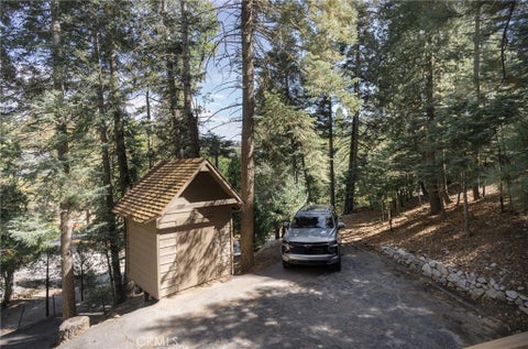 Tiny photo for 517 Brentwood DR, Lake Arrowhead, CA 92352 (MLS # IG26225400)