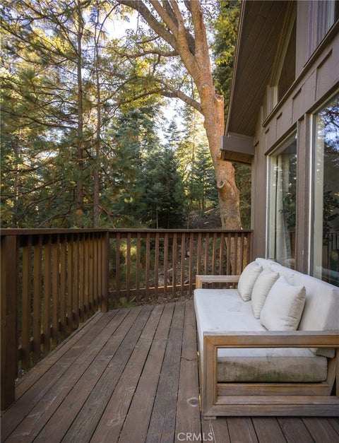Tiny photo for 517 Brentwood DR, Lake Arrowhead, CA 92352 (MLS # IG26225400)