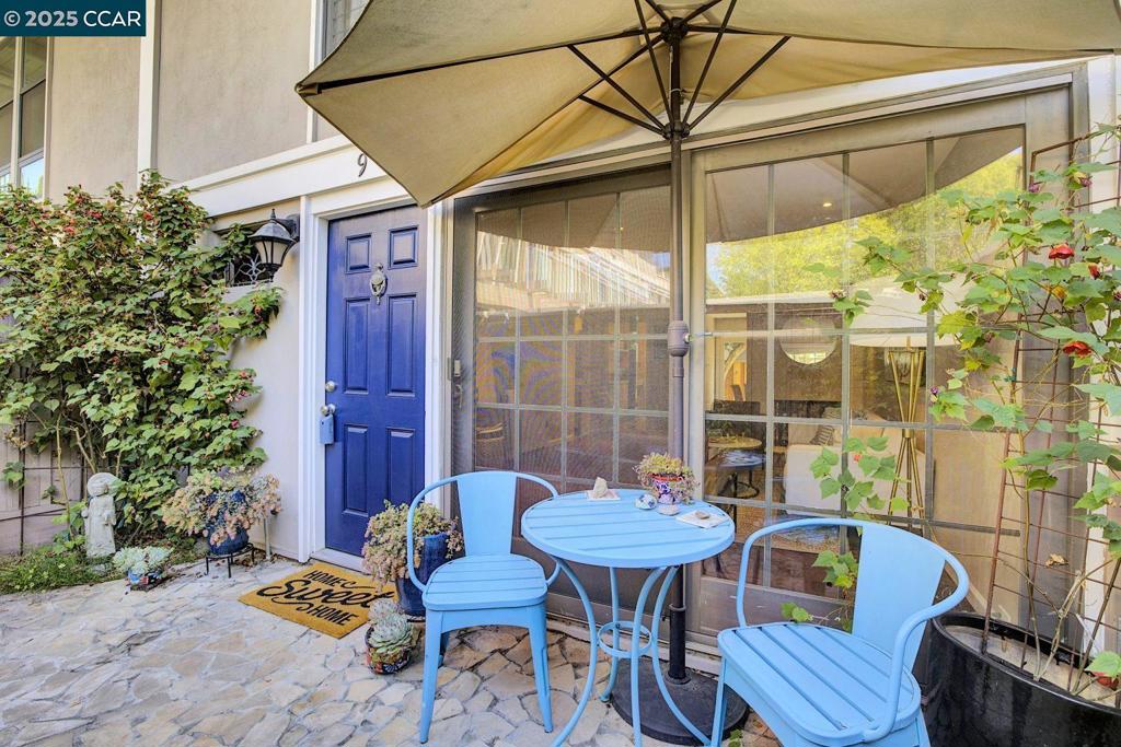 MORAGA MANOR - Residential