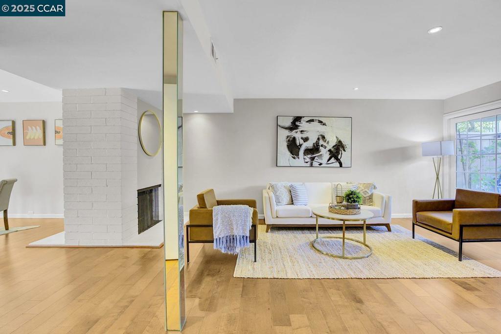 MORAGA MANOR - Residential