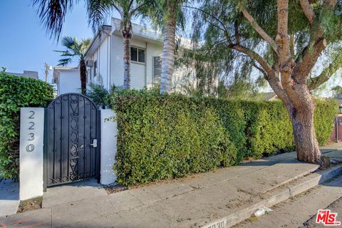 Photo of 2230 S Redondo Boulevard, Los Angeles, CA 90016 (MLS # 26672307)