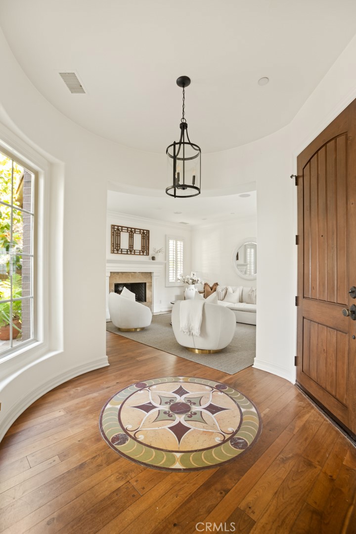 3 Kent Court