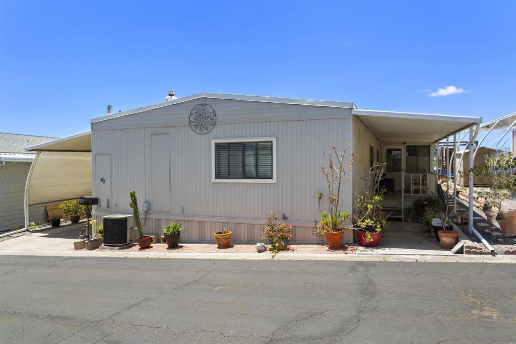 1815 Sweetwater Rd. 89