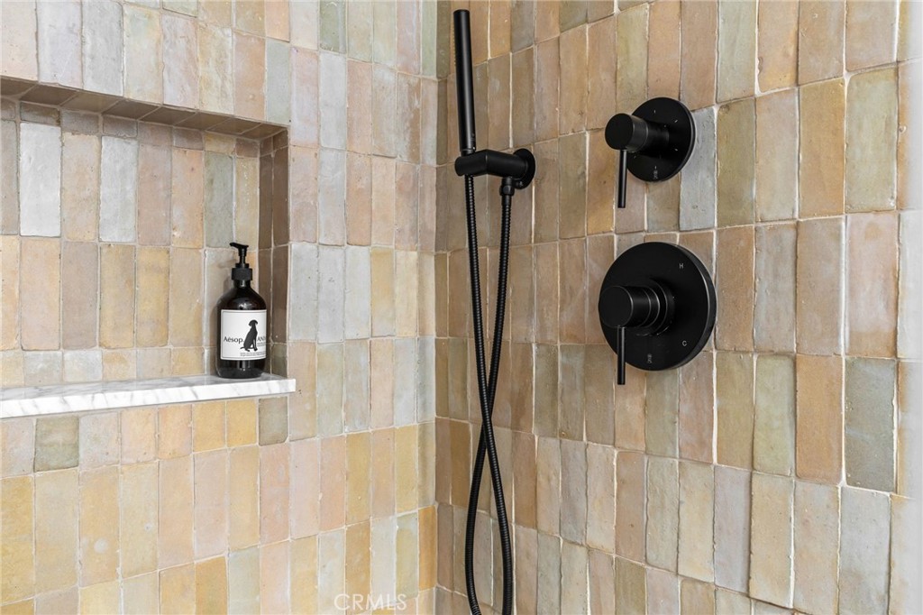 Mesa Bluffs (MBLF) - Residential