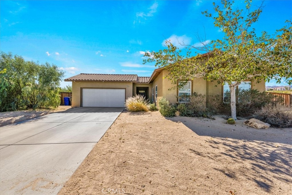 Properties 1 74103 Manana Drive