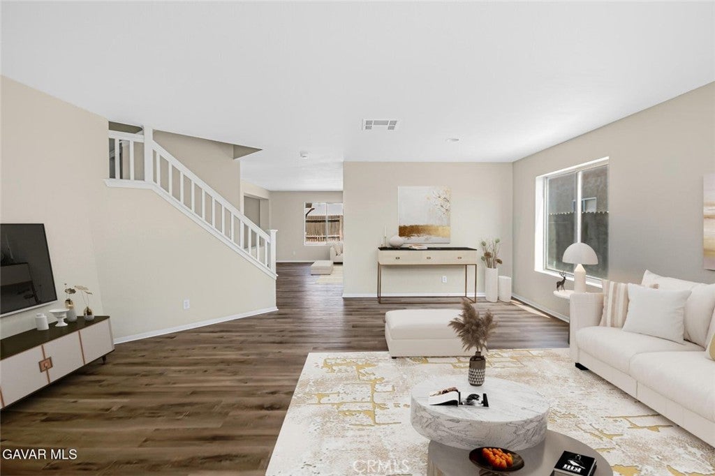 2116 Knollwood Court Court