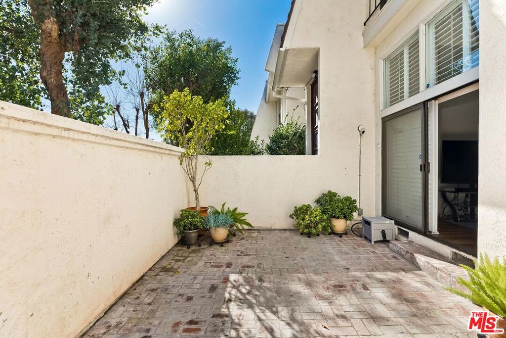 6263 1/2 Randi Avenue