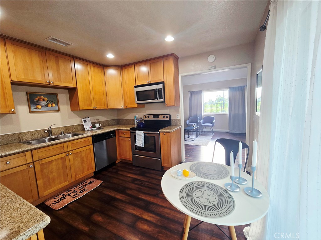 955 Las Lomas Drive D