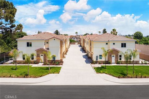 Photo of 1220 S San Antonio Avenue, Pomona, CA 91766 (MLS # WS25218052) Photo of 1220 S San Antonio Avenue, Pomona, CA 91766 (MLS # WS25218052)