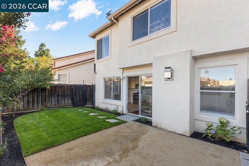 1704 NANDINA WAY