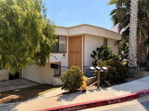 Photo of 1524 Buena Vista VIS #A, San Clemente, CA 92672 (MLS # OC26111678)