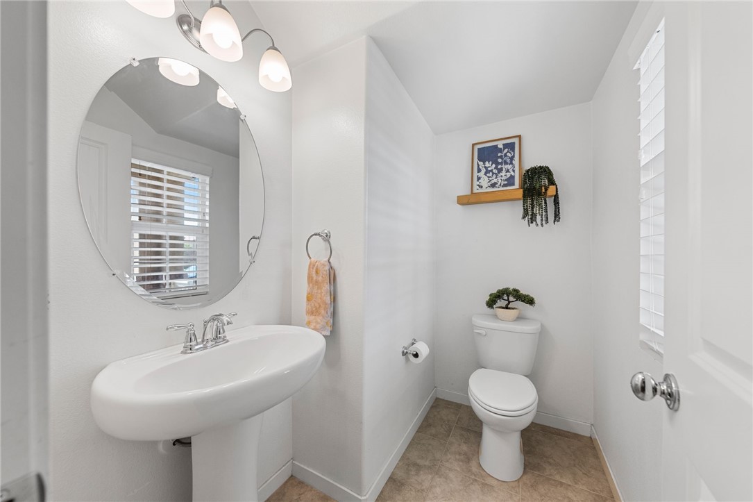 24212 Bay Laurel Avenue