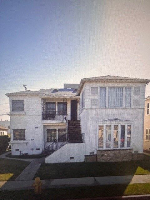 2804 W 85th Inglewood CA 90305