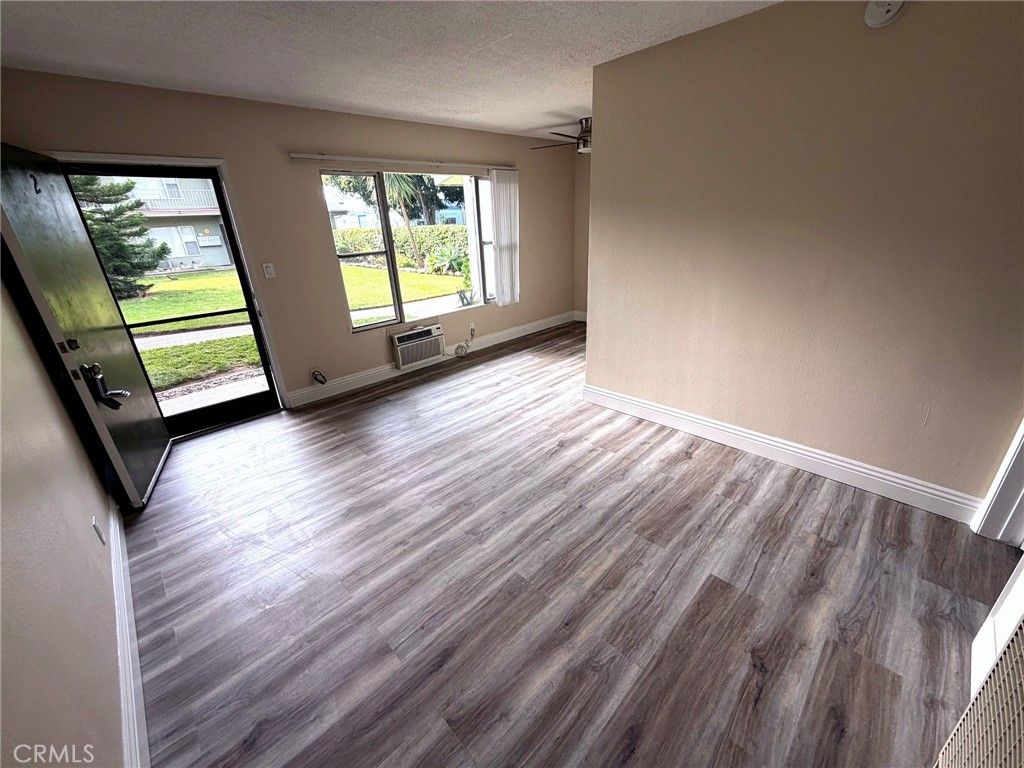 Photo of 142 S Princeton Avenue, Fullerton, CA 92831 (MLS # SR26019391)