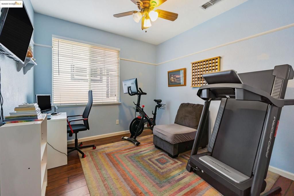 listing image 130722181002332772208