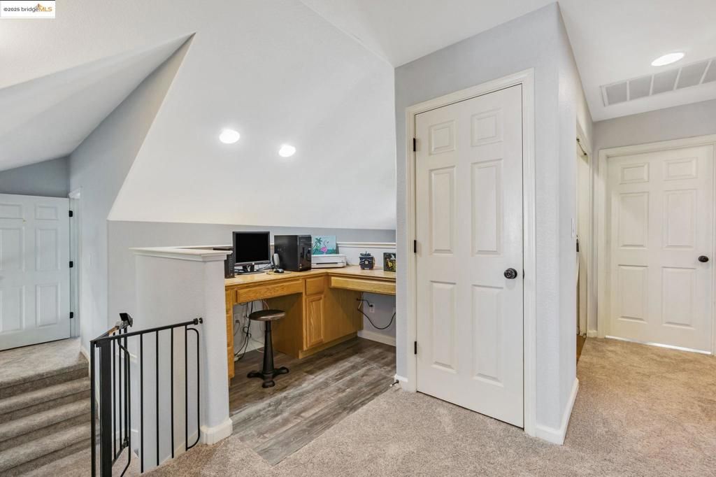 listing image 130723781117201757084