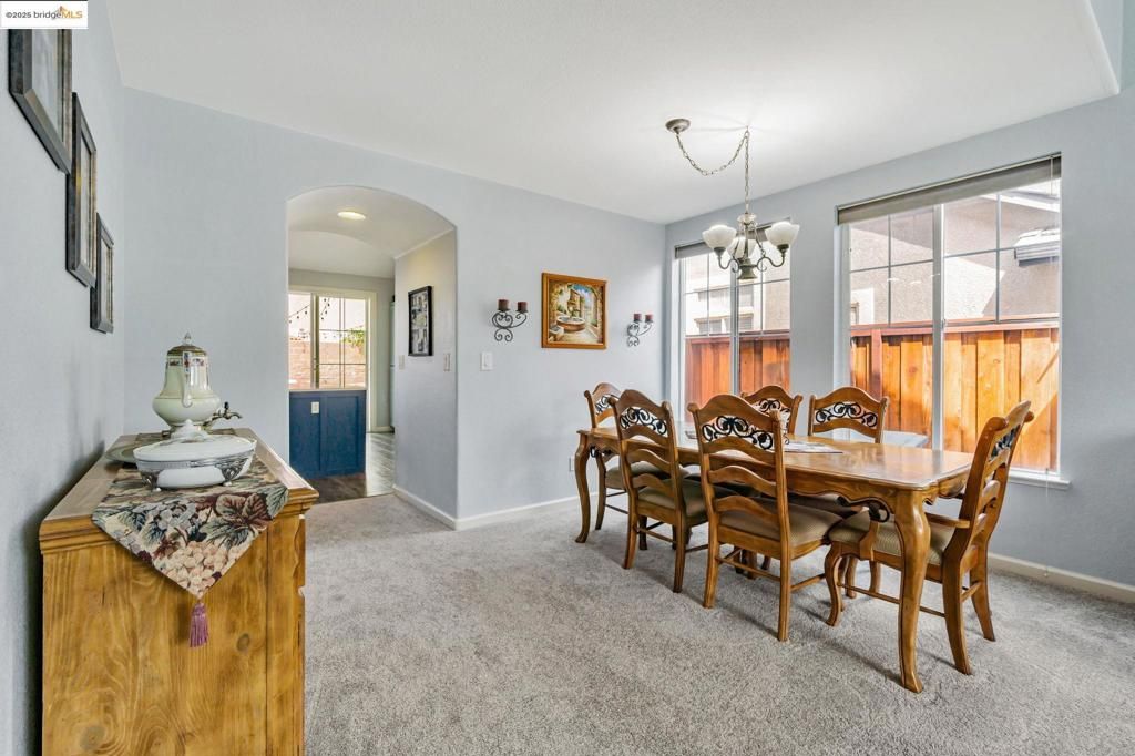 listing image 130728793521980766385
