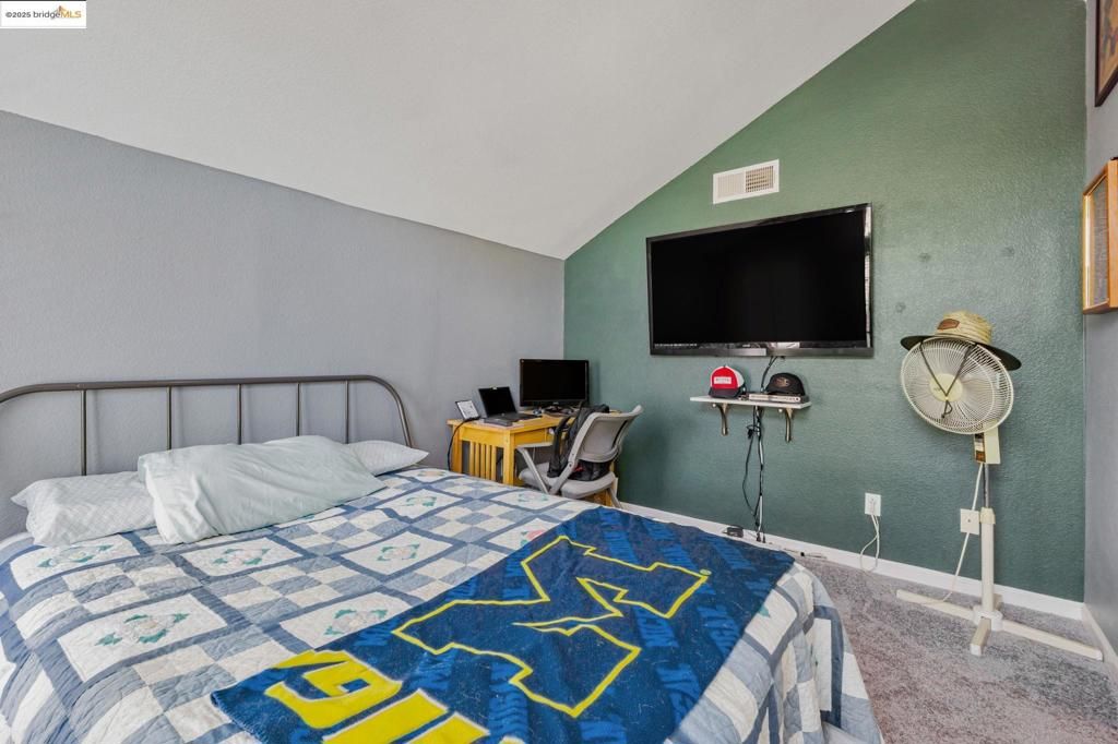 listing image 130722074403708121127