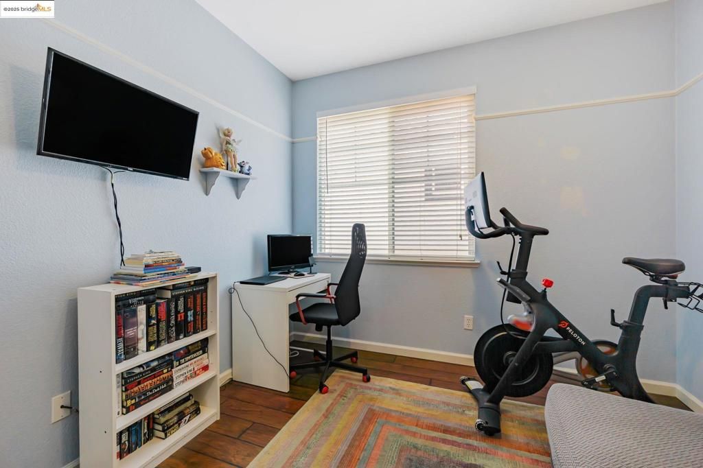 listing image 130724491288435678433