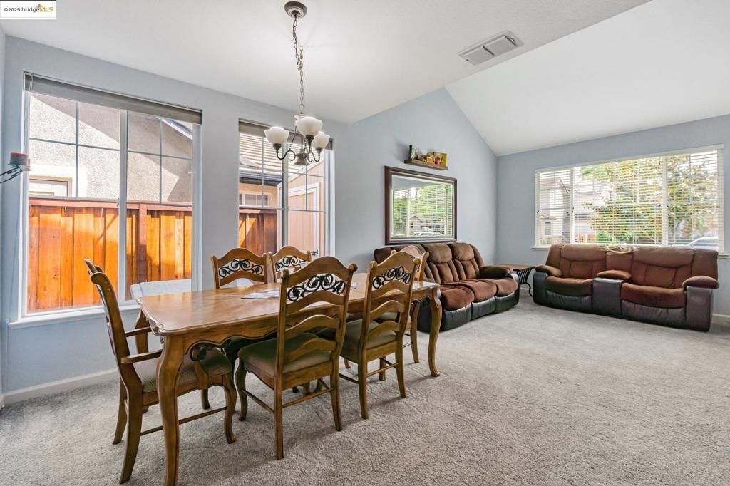 listing image 130725303349361752990