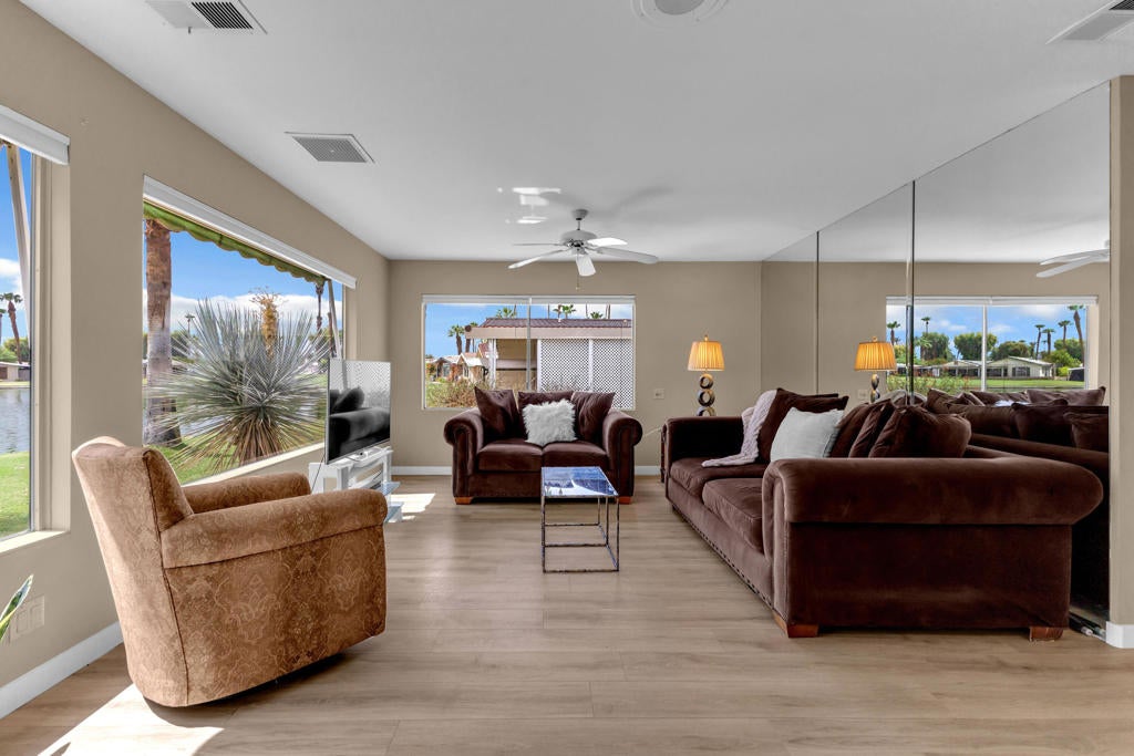 74379 Mercury Circle E