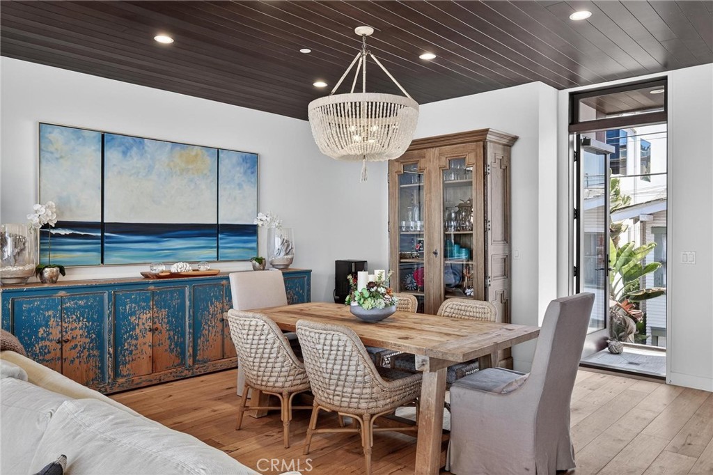 1501 Palm Drive