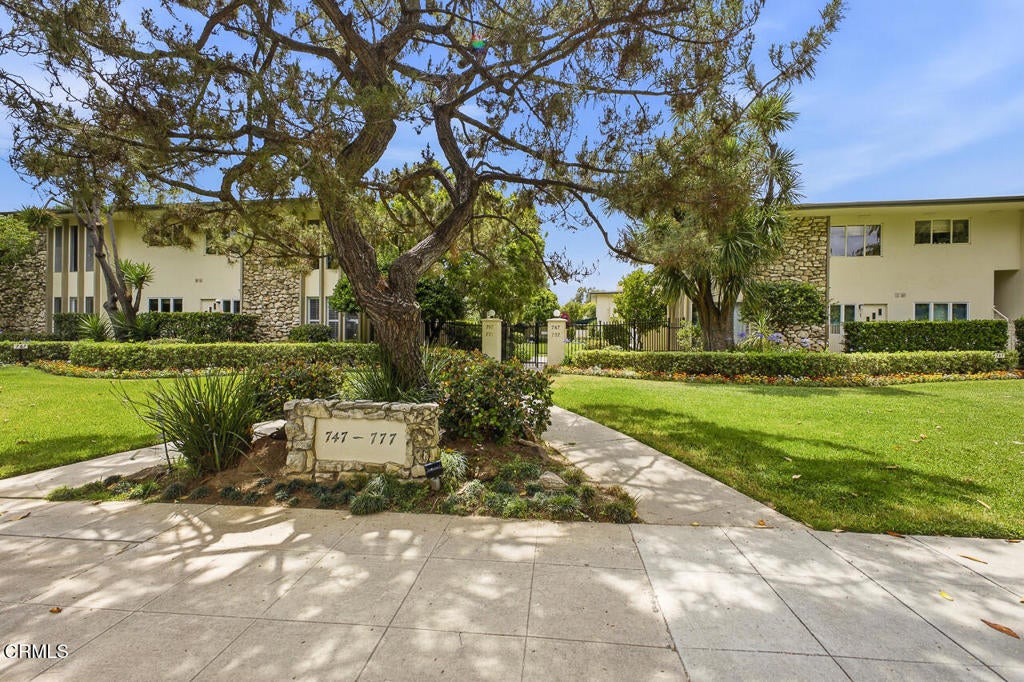757 S Orange Grove Boulevard