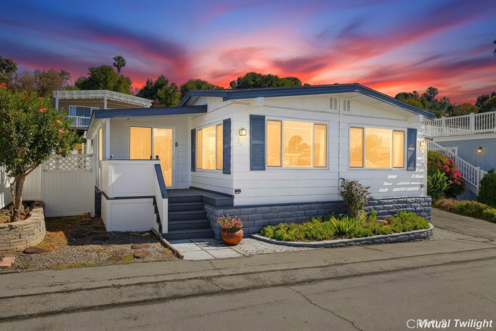 2275 W 25th 87