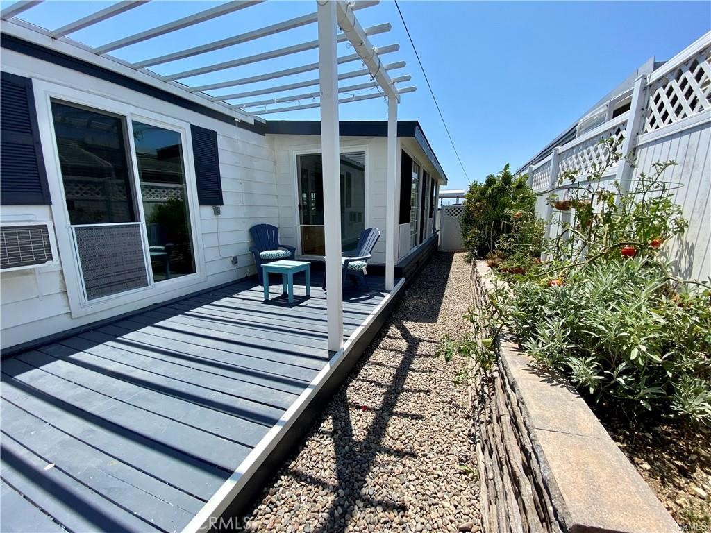 2275 W 25th 87