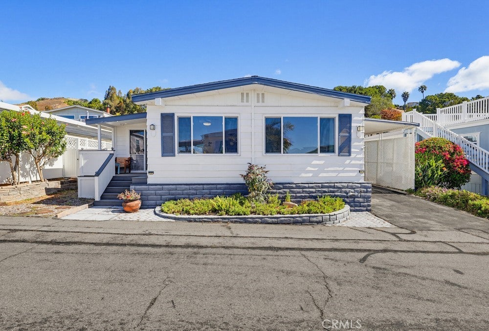 2275 W 25th 87
