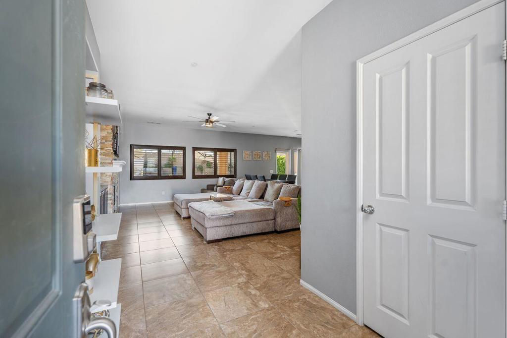 73853 Mondrian Place