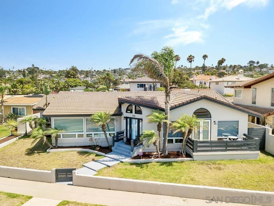 1185 Sunset Cliffs BLVD