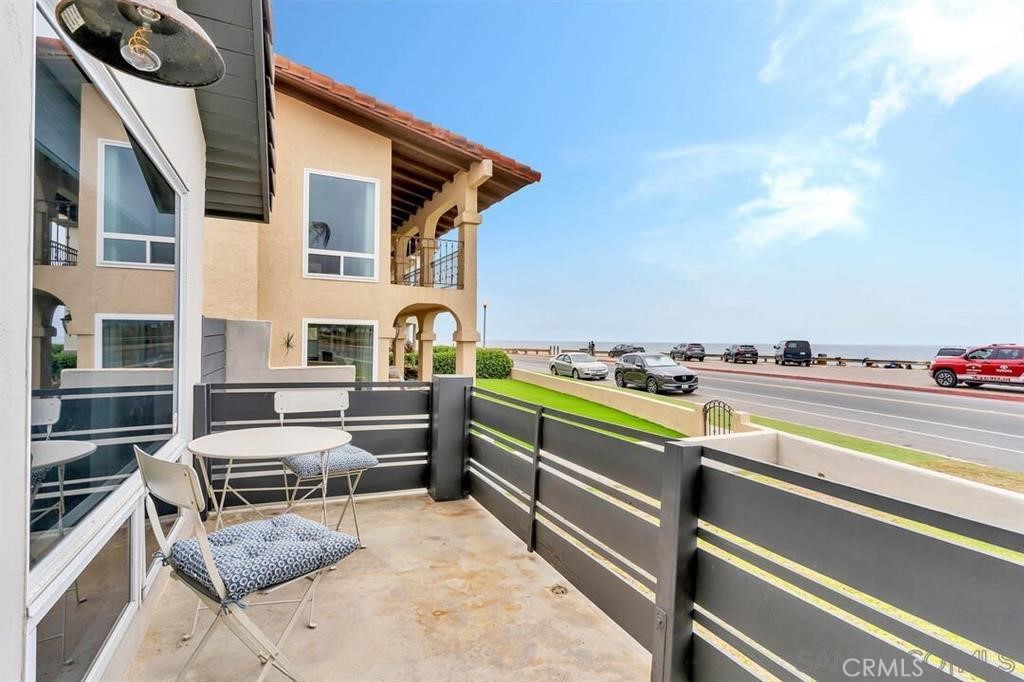 1185 Sunset Cliffs