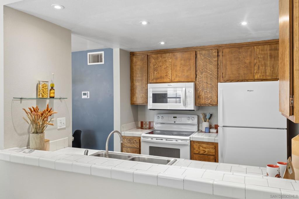 5989 Rancho Mission Rd 103